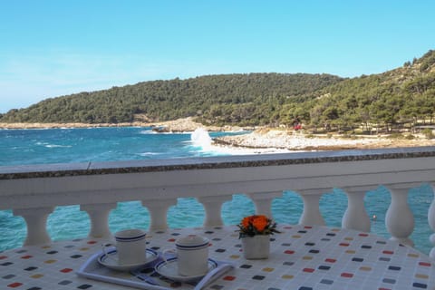Neighbourhood, Natural landscape, Balcony/Terrace, Beach