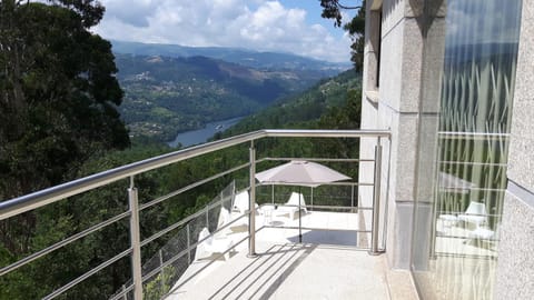 Balcony/Terrace, River view