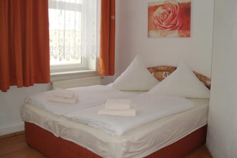 Pension Am Renner Bed and Breakfast in Dresden