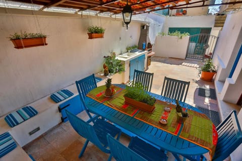 Patio, BBQ facilities, Garden, Coffee/tea facilities, Balcony/Terrace, Seating area, Dining area