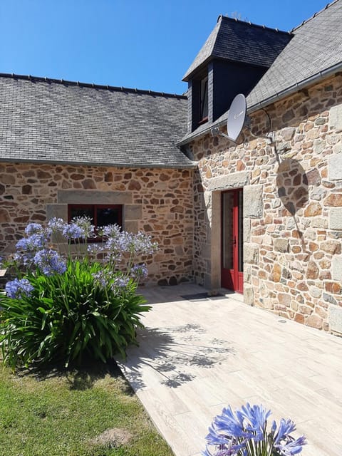 Les longères du Trieux House in Brittany