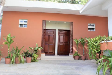 Star Guest House Bed and Breakfast in Karachi