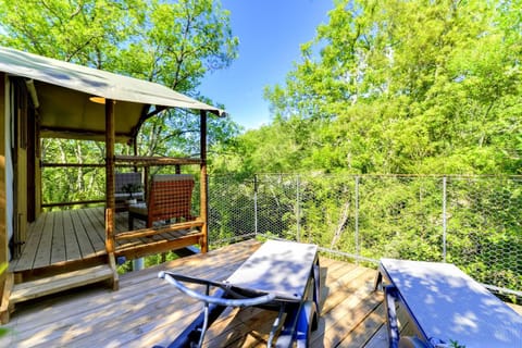 Cabanes Lodges Le Servière House in Balazuc