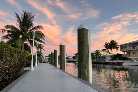 Canal-side Charisma Haus in Key Colony Beach