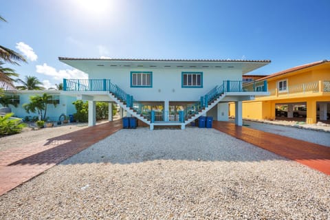 Tropical Charm House in Key Colony Beach