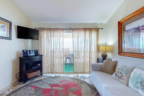 Bayview Beach Escape Apartment in Pensacola Beach