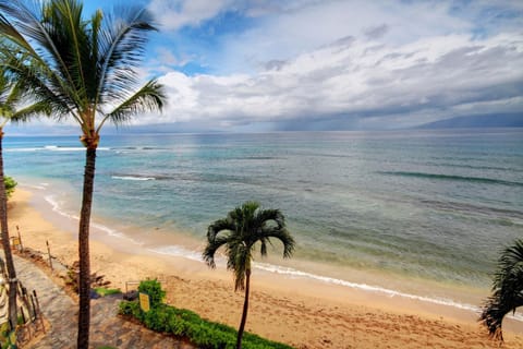 Kaanapali Shores 806 Condo in Kaanapali