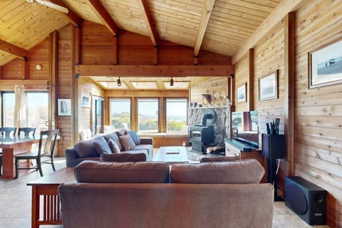 Shell Beach House in Sonoma County