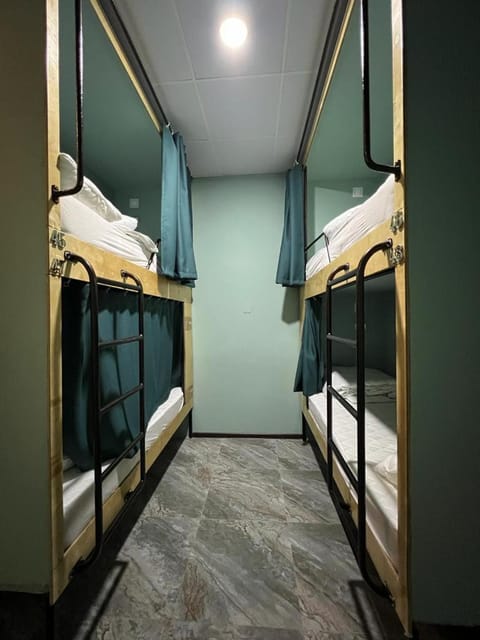 Bed, Photo of the whole room, Bedroom, bunk bed