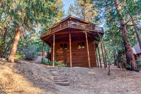 Tahquitz Rock Lodge House in Idyllwild-Pine Cove
