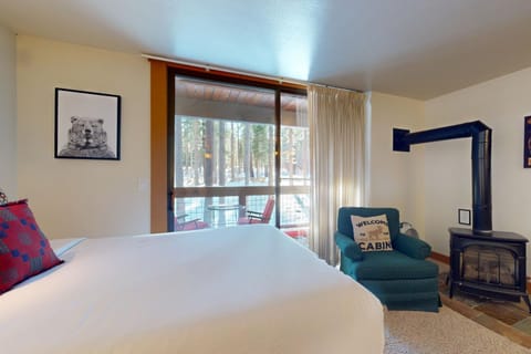 Aspen Grove Hideaway Hotel in Northstar Drive