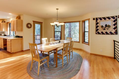 Sierra Solstice House in Truckee