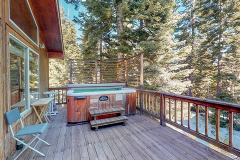 Fawn Lodge House in Tahoe Vista