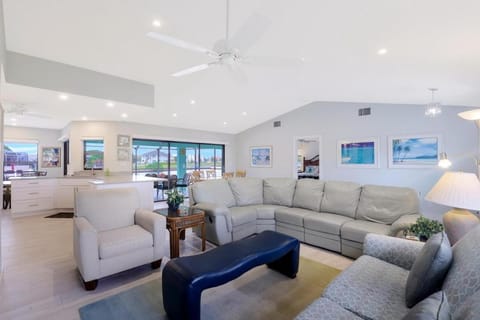1116 Mulberry Court Haus in Marco Island