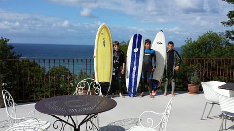 Day, Sea view, group of guests