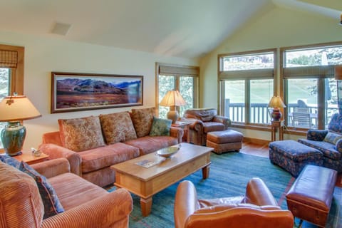 Legends - Simply Perfect Elkhorn Retreat Condo in Sun Valley