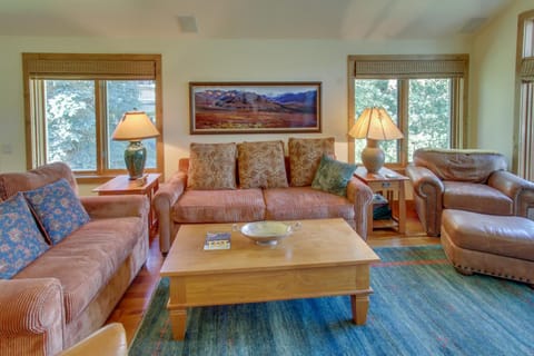 Legends - Simply Perfect Elkhorn Retreat Condo in Sun Valley