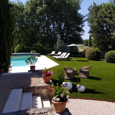 Le Mas Vigneron Bed and Breakfast in Gordes