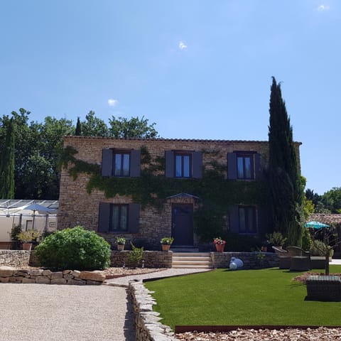 Le Mas Vigneron Bed and Breakfast in Gordes