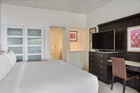 Crystal Cove by Elegant Hotels - All-Inclusive Hotel in Saint James