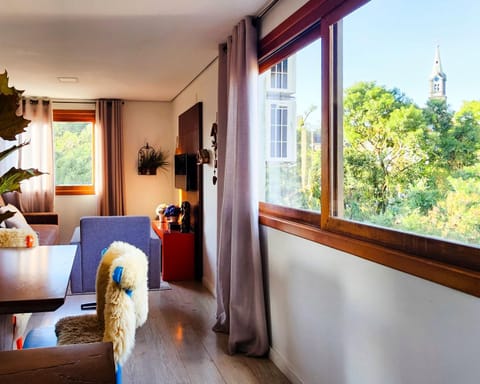 Dining area, City view, Garden view, Landmark view