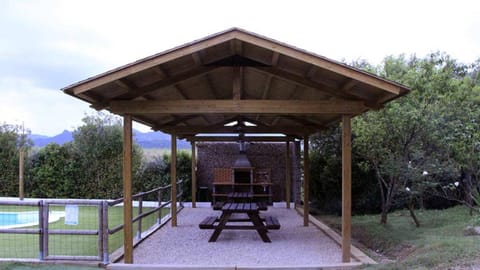 BBQ facilities, Pool view