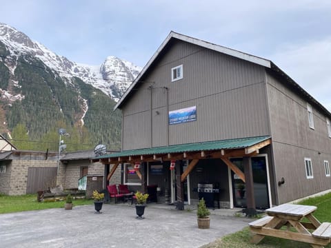 Stewart Mountain Lodge Natur-Lodge in British Columbia