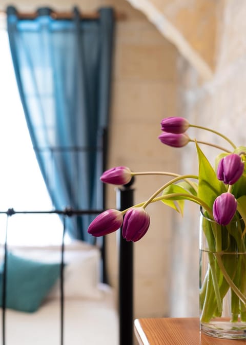 Photo of the whole room, Decorative detail, Bedroom