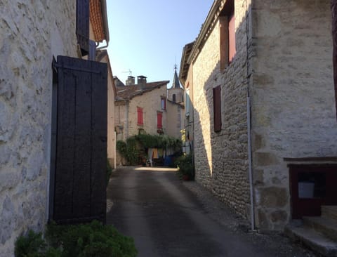 Ombre & Fraîcheur Appartement in Saint-Antonin-Noble-Val