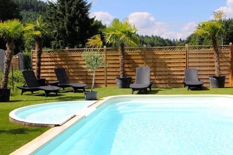 Day, Garden, Pool view, Swimming pool, sunbed