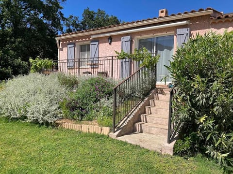Table de Fred Apartment in Sainte-Maxime