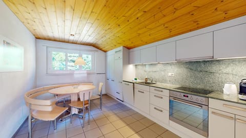 Haus Leibnitzer Condominio in Saint Moritz