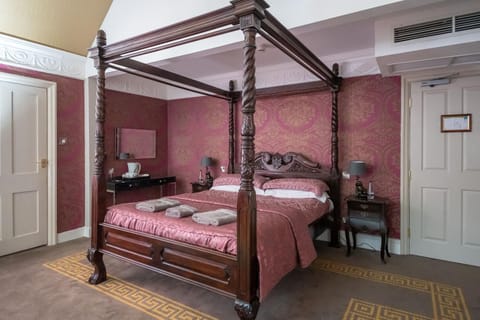 Guildford Manor Hotel & Spa Hotel in Borough of Waverley