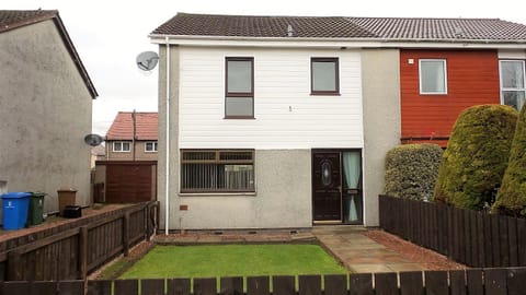 Property building, Facade/entrance, Garden, City view, Garden view, Street view