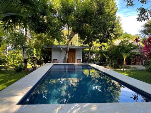 Villa Mango - Private Pool - 12px Alojamiento y desayuno in Cahuita