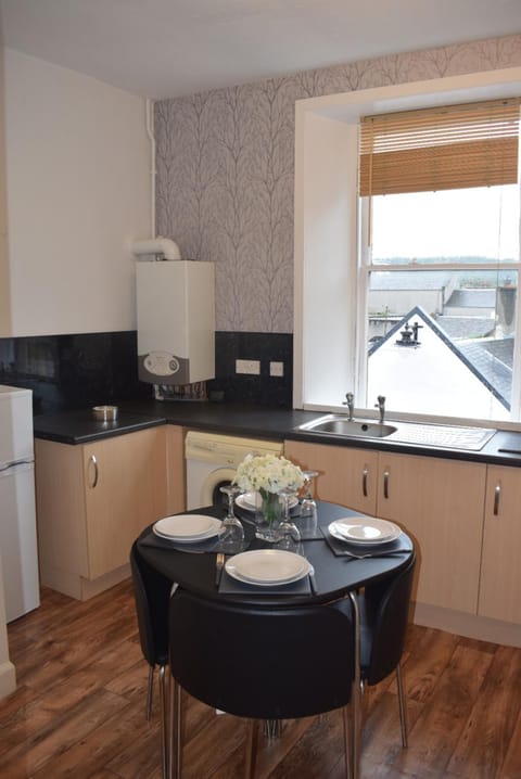 Kelpies Serviced Apartments McDonald- 2 Bedrooms Condo in Falkirk