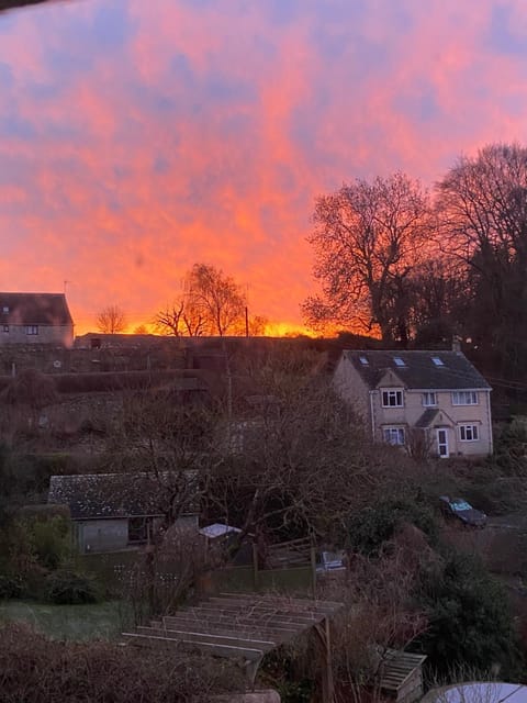 Dove Cottage House in Stroud District