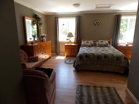 Bear & Butterfly Bed and Breakfast Chambre d’hôte in Gravenhurst
