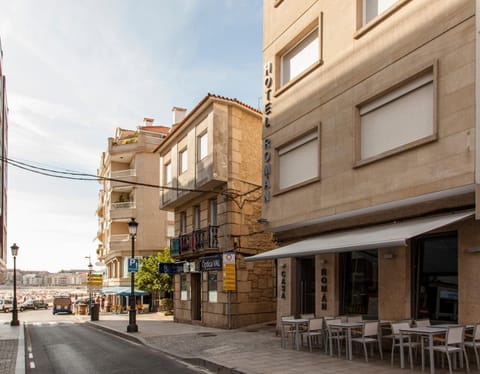 Facade/entrance, Street view