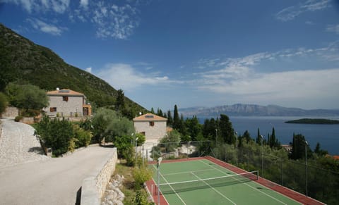 Tennis court, Sea view