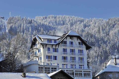 Property building, Facade/entrance, Mountain view