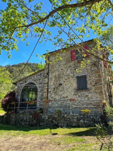 Casa nel bosco Il Grottone House in Montaione