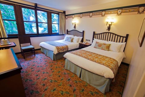 Disney Sequoia Lodge Hotel in Chessy