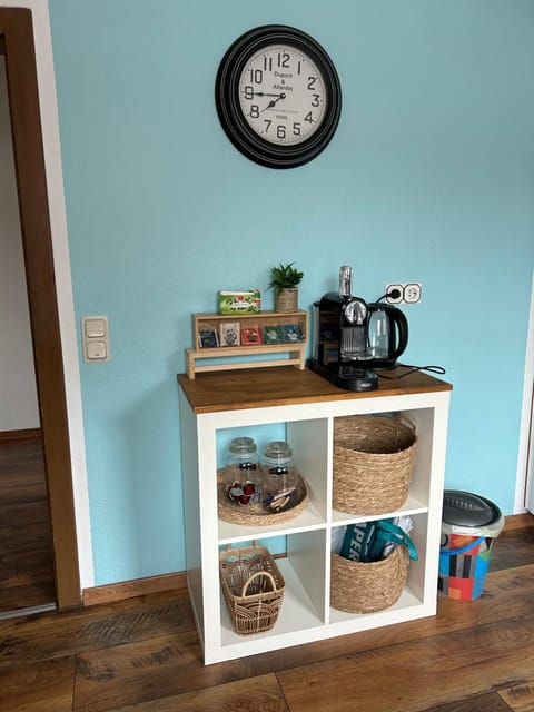 Coffee/tea facilities, Kitchen or kitchenette