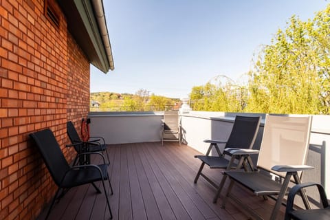 Patio, Day, View (from property/room), Balcony/Terrace
