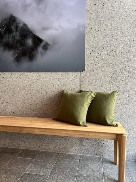 Facade/entrance, Decorative detail