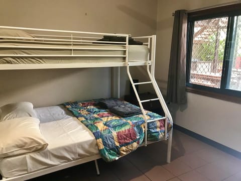 Kimberley Travellers Lodge - Broome YHA Hostel in Broome