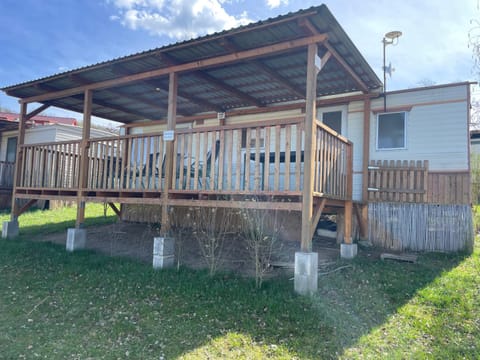 Property building, Balcony/Terrace