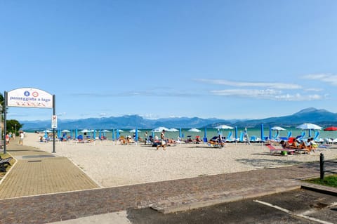 Nearby landmark, Off site, Day, Natural landscape, Summer, Beach