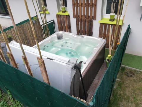 Un Spa au Canyon Apartamento in Saarland, 66, Germany